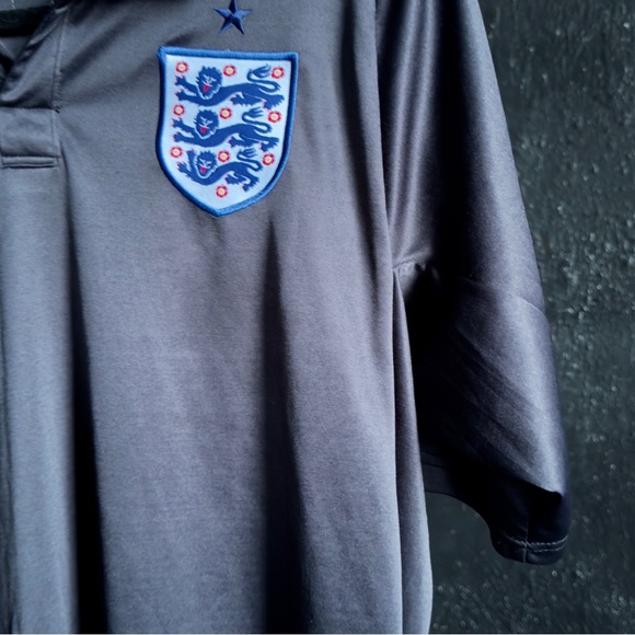 Vintage UMBRO England Football Away Jersey 2012-2013 - Picture 6 of 13